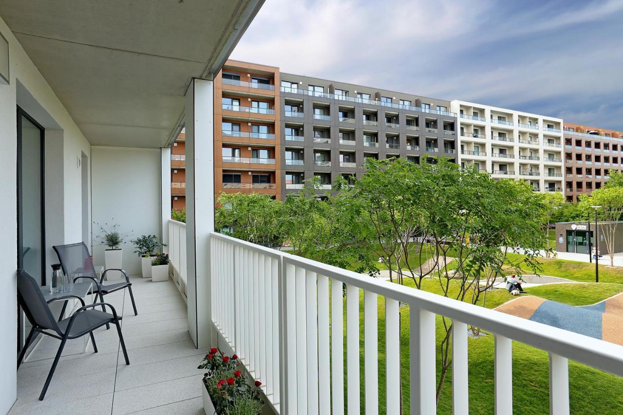 Modern Apartment Near The City Centre Urban Братислава Екстериор снимка