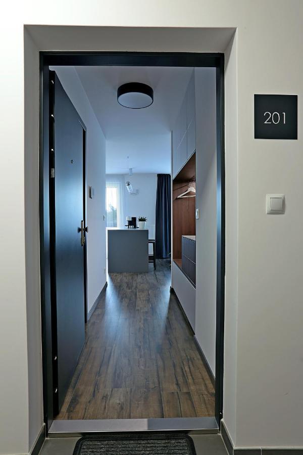 Modern Apartment Near The City Centre Urban Братислава Екстериор снимка